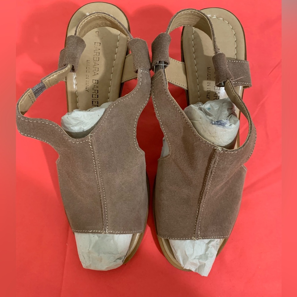 NWOT Barbara Barbieri sandals